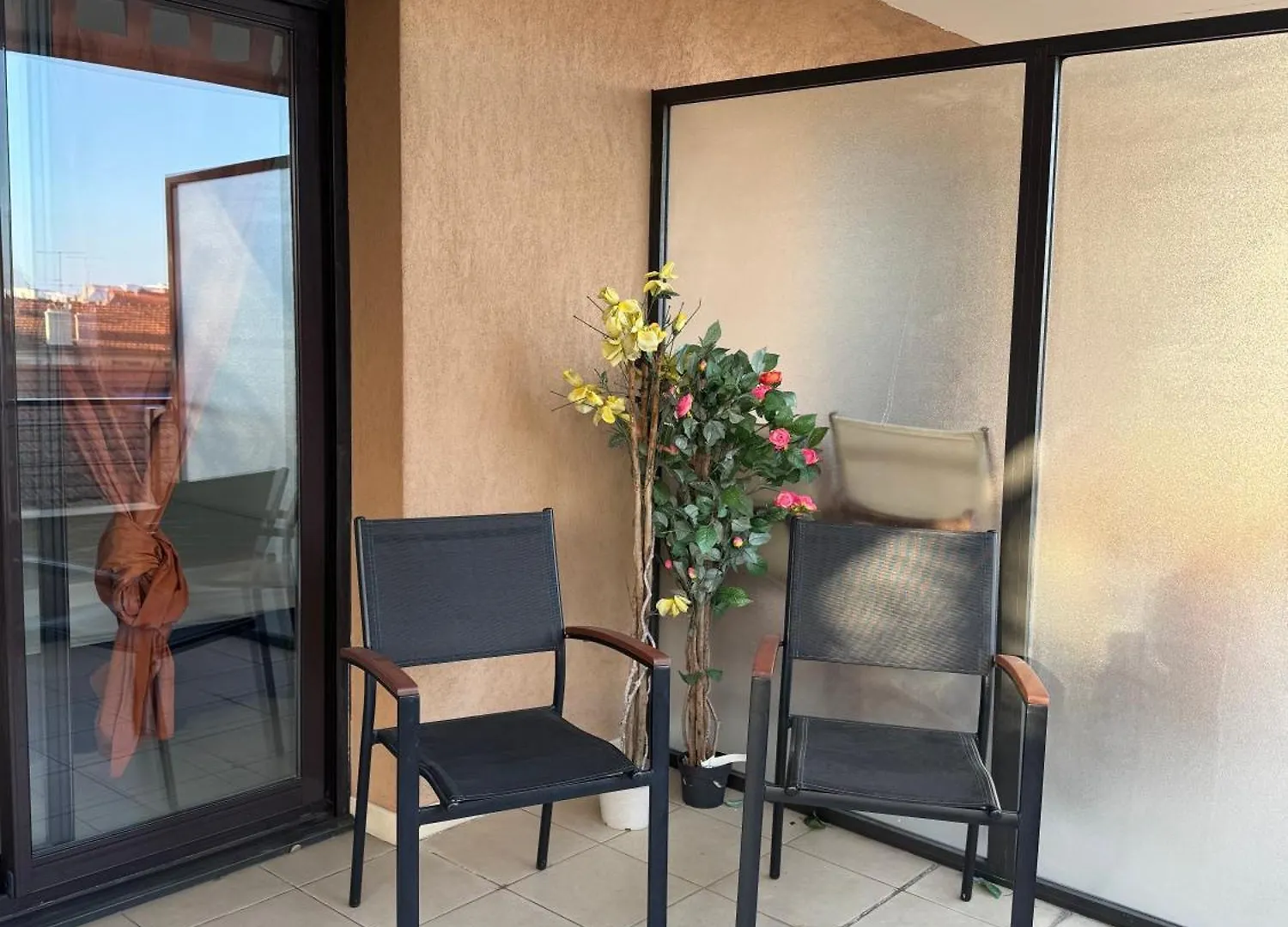 Spacious Luxury Apt, 12 Min Walk To Croisette Beach And Conf Centre Cannes Appartement