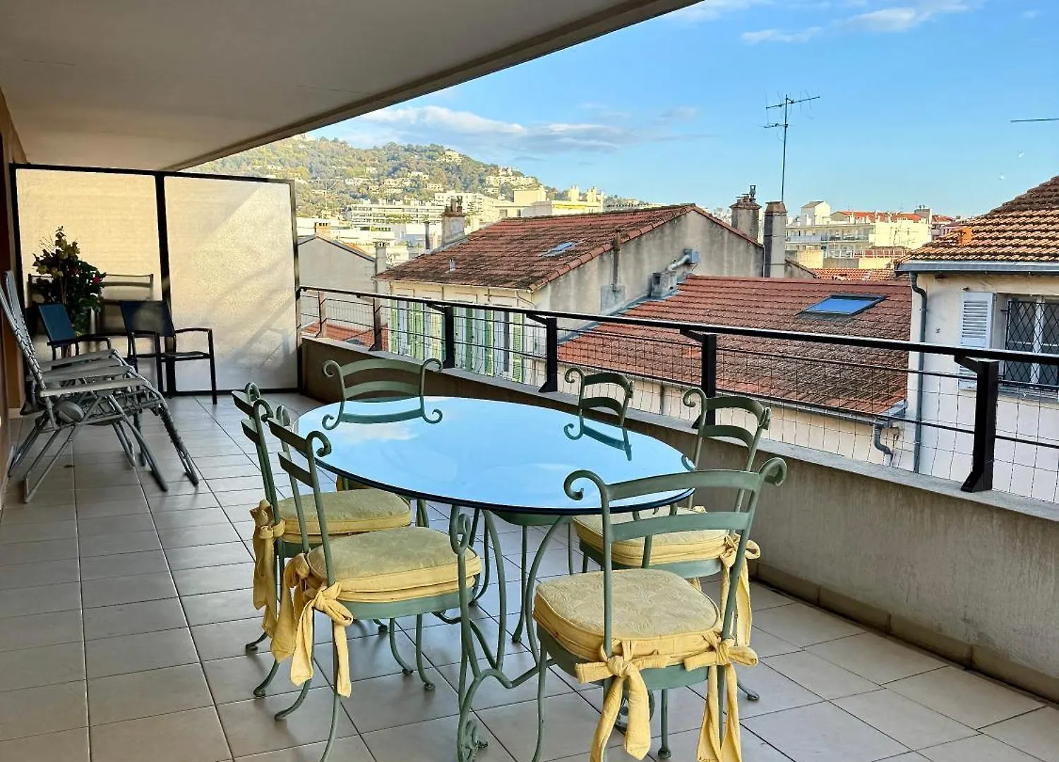 Appartement Spacious Luxury Apt, 12 Min Walk To Croisette Beach And Conf Centre Cannes France
